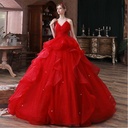 A wedding dress with an elegant French design that gives you a captivating look and adds a touch of distinction