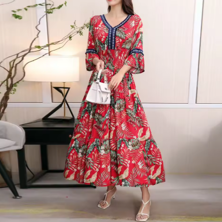 Women's floral-print dress with mid-length sleeves for an elegant summer look