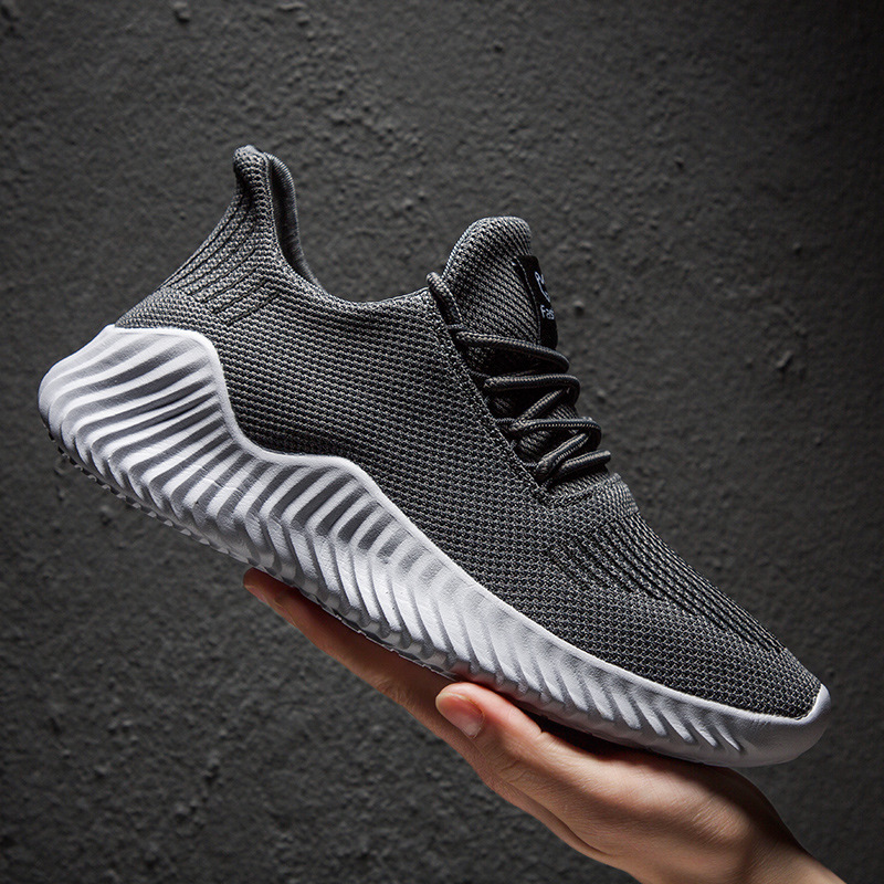 Fashion Running Shoes Men's Sports Shoes Men's Flying Thread Knitted Breathable Casual Men's Shoes Large Size