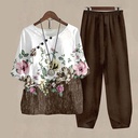 بدلة نسائية بنقشة طباعة ثلاثية الأبعاد تشمل سروال غير منتظم وقميص بنصف أكمام