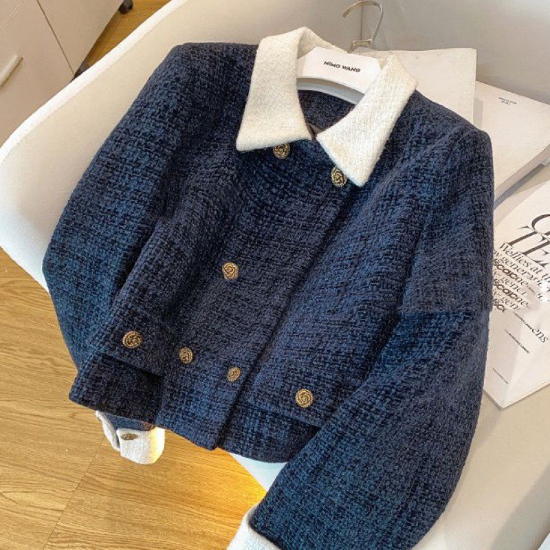 طقم نسائي شتوي أنيق بأسلوب شانيل يشمل فستان صغير وتنورة