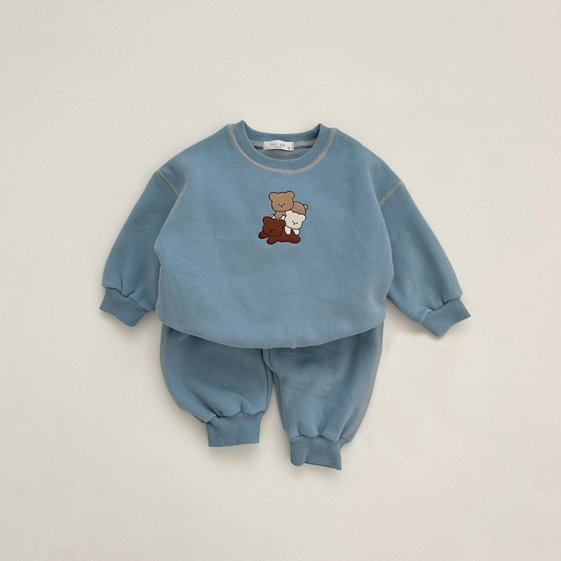 A children's set with a cute bear design, featuring an attractive and stylish look 