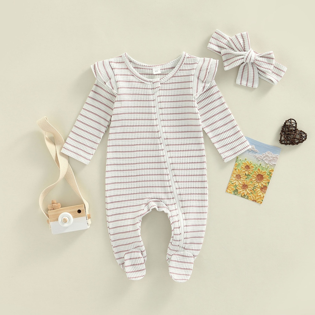 A romper for newborns, with a zipper design and full leg coverage 