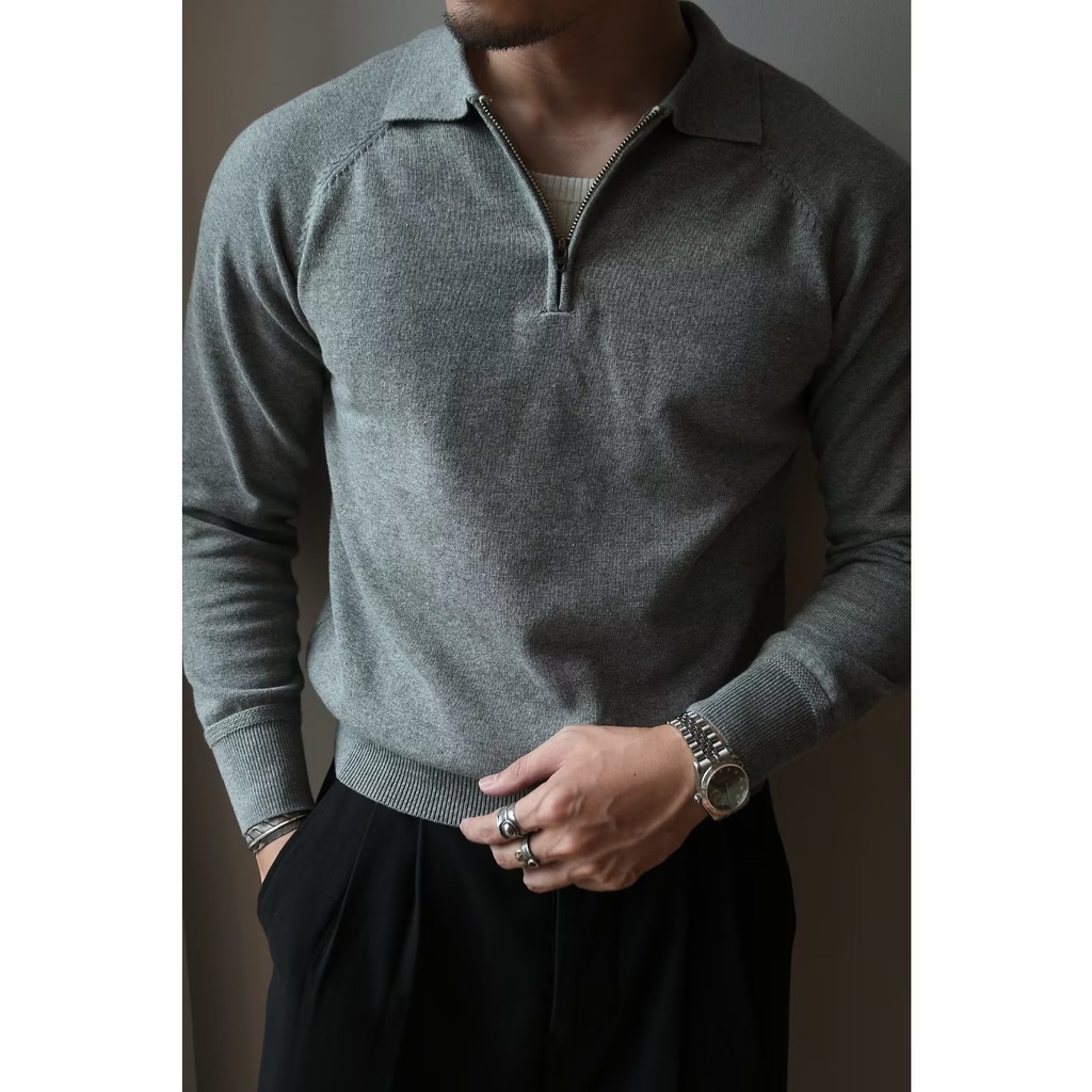 Elegant men's sweater made from soft and comfortable fabric, featuring a classic and refined design 