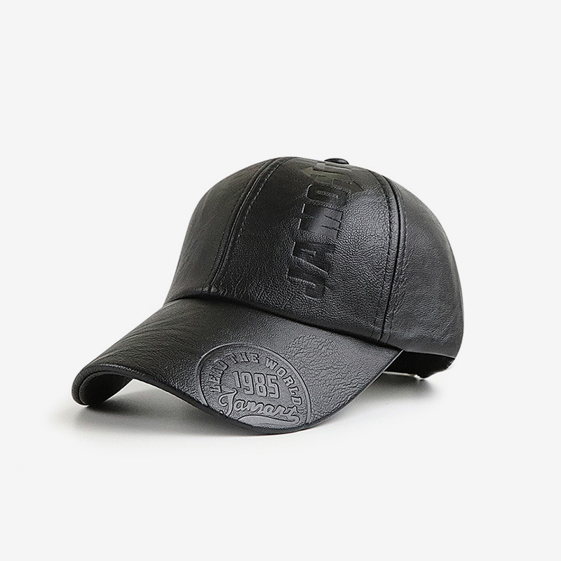 Trendy casual men's hat with versatile use