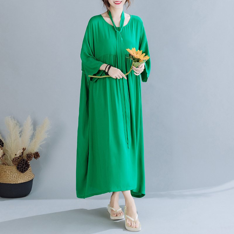 Elegant Loose-Fit Abaya Dress with Classic Solid Color Design for Plus Sizes