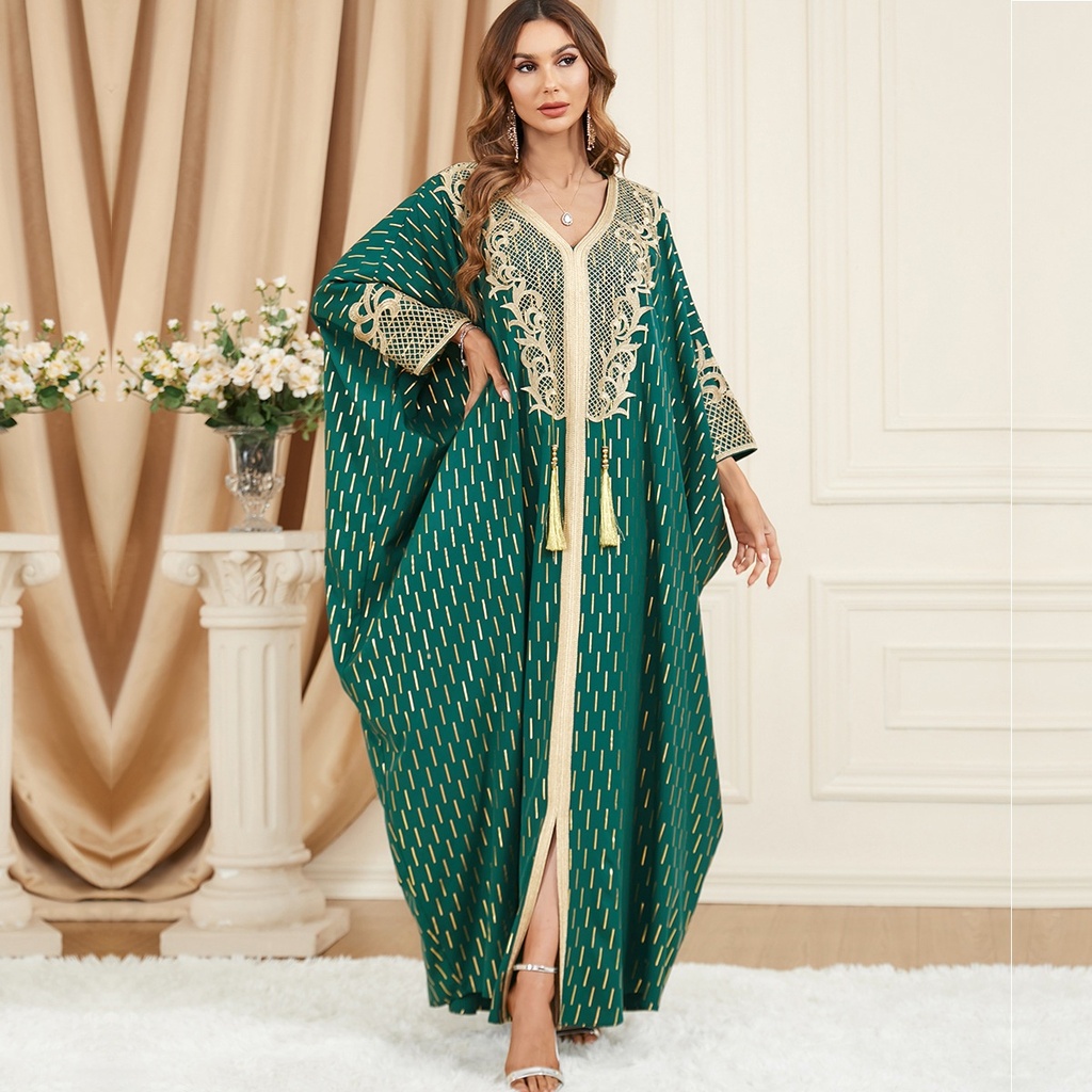 A luxurious and elegant royal-style Eastern abaya that reflects authentic Islamic beauty