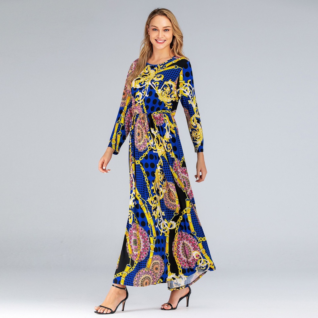 Loose-Fit Long Sleeve Dress with a Slim Cut in Plus Sizes