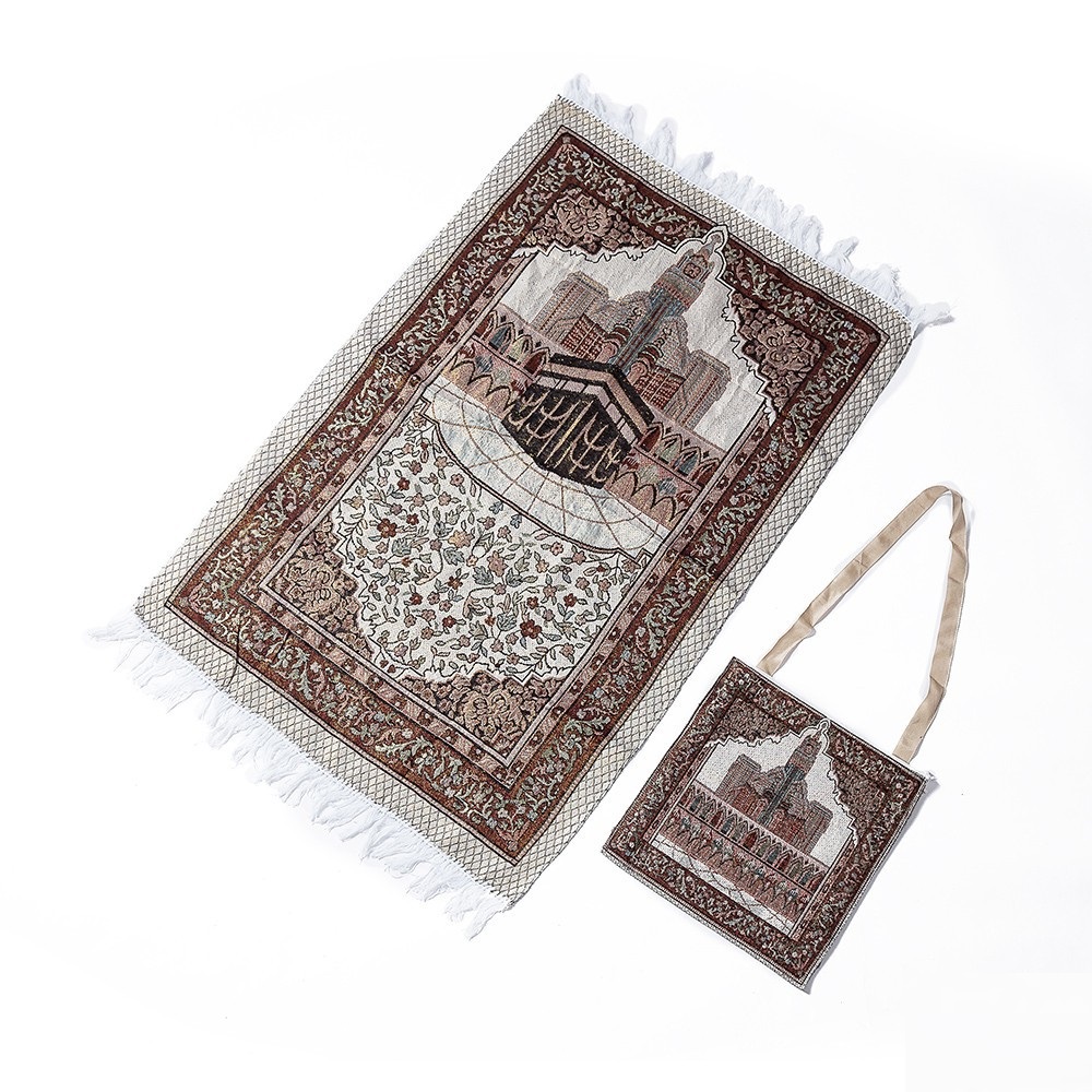Travel Prayer Mat with an Elegant and Luxurious Design Reflecting the Beauty of Islamic Art