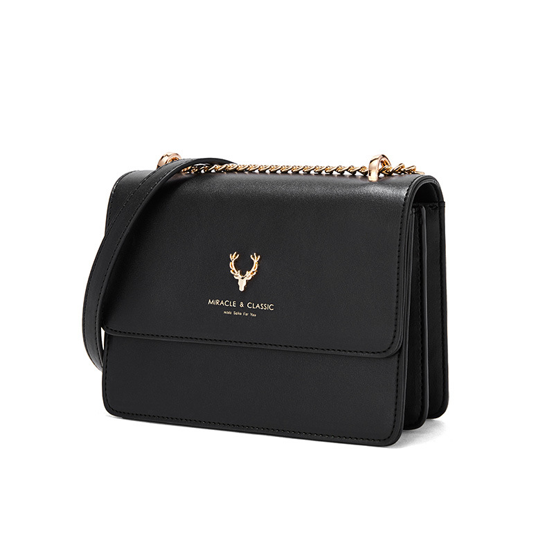 An elegant square bag with a practical design that combines luxury and comfort