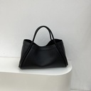 Elegant Shoulder & Crossbody Bag with Lychee Pattern and Luxurious Design
