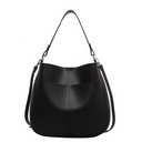 Elegant Women's Shoulder Bag Inspired by European Style 