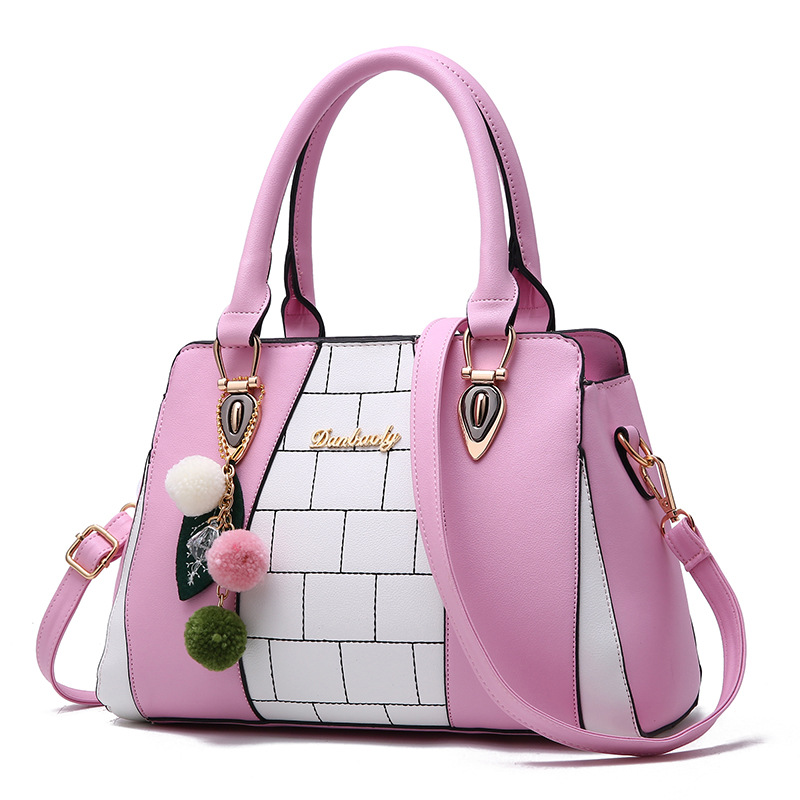 Women's Shoulder Bag with a Luxurious and Elegant Design 