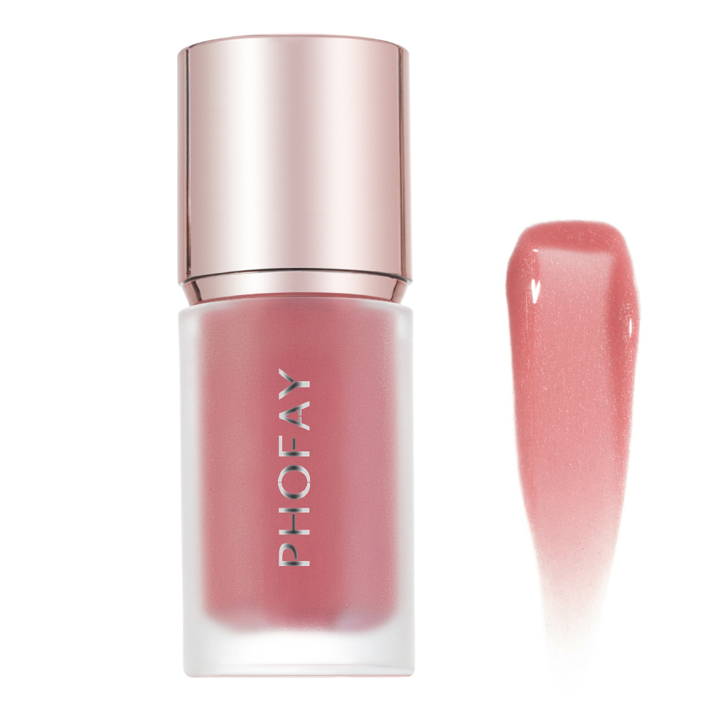 A liquid blush with a lightweight, velvety mousse-like texture, making it easy to blend for a natural and refreshed look