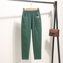 Women's casual pants with a modern and elegant design, offering a comfortable and stylish look all day long