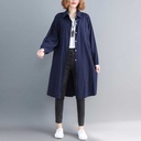 Loose long women's shirt with an elegant and practical design, offering comfort and style for a chic everyday look