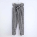High-waisted women's long pants featuring a practical and casual design that offers comfort and style for everyday wear