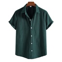 Men’s striped short-sleeve shirt with a comfortable casual design