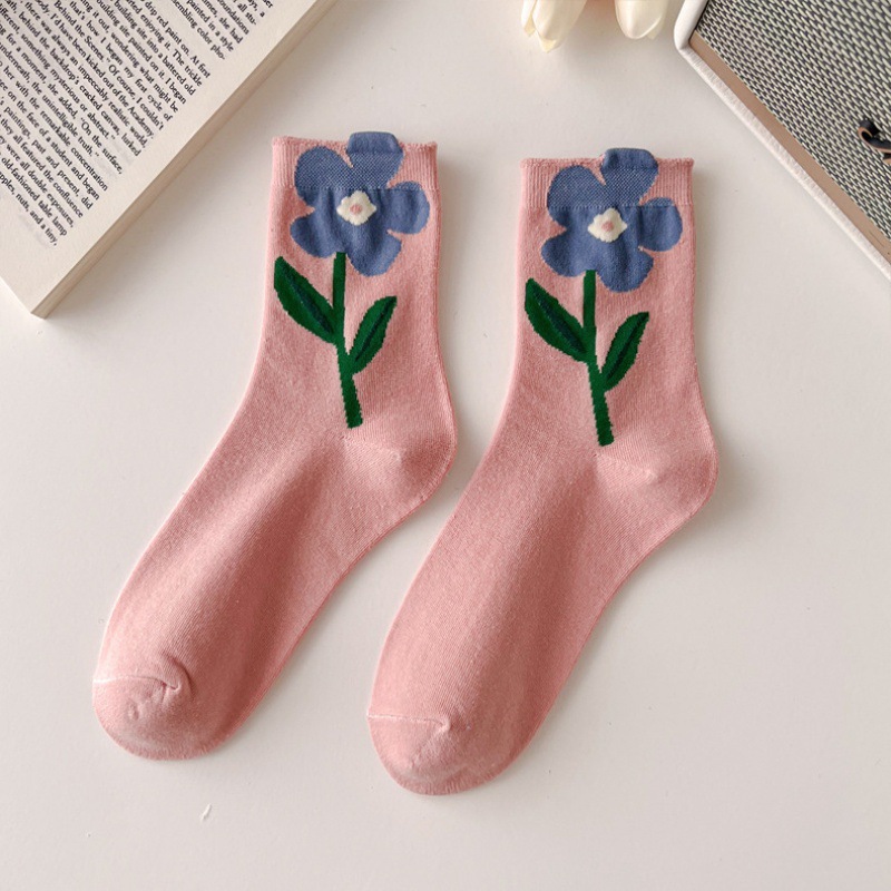 3D Tulip Design Cotton Tube Socks – Practical and Comfortable Style