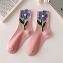 3D Tulip Design Cotton Tube Socks – Practical and Comfortable Style