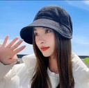 Elegant Women's Sun Protection Hat – Suitable for All Seasons and Adjustable