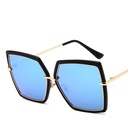 Reflective Women's Sunglasses with Metal Frame – Classic Design