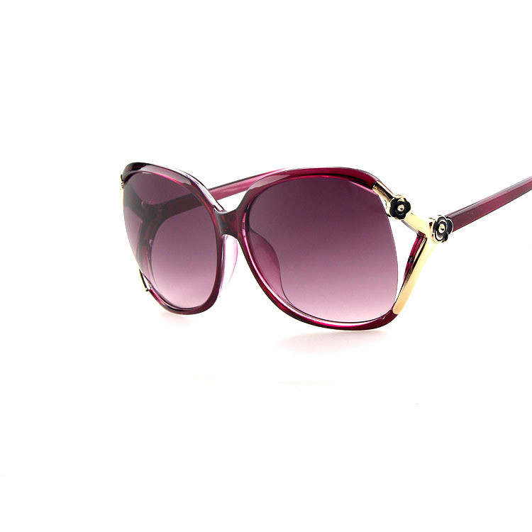 Women's Sunglasses Inspired by Pink Camellia – Elegant and Modern Design