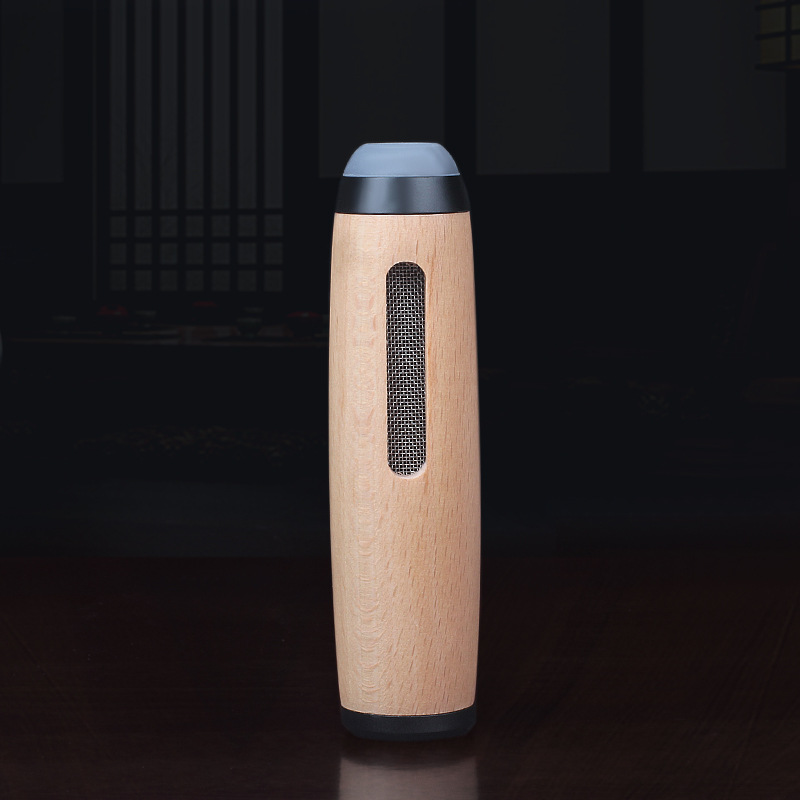 Portable Car Ashtray – Windproof, reusable, and stylishly designed for convenient use inside vehicles