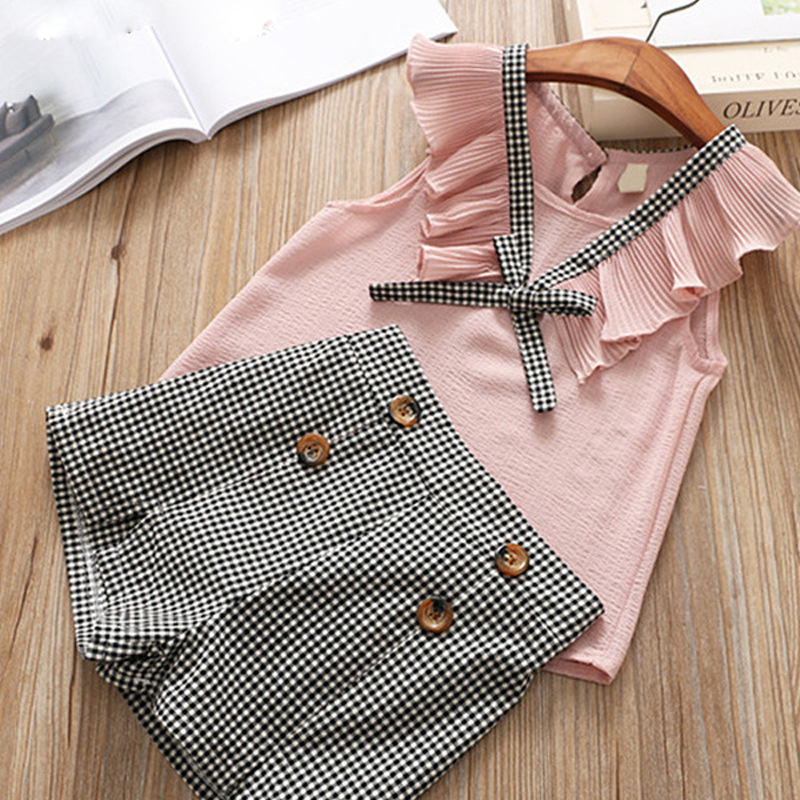 Girls' two-piece set – sleeveless chiffon blouse paired with short shorts