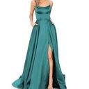 Elegant Women's Solid Color Dress – Long Slim Fit with Hollow Shoulder Design, Perfect for Parties and Special Occasions