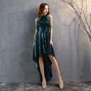 Shine with a captivating look in this elegant wrap-style dress adorned with sparkling sequins, designed to accentuate the silhouette with feminine elegance. Perfect for various occasions