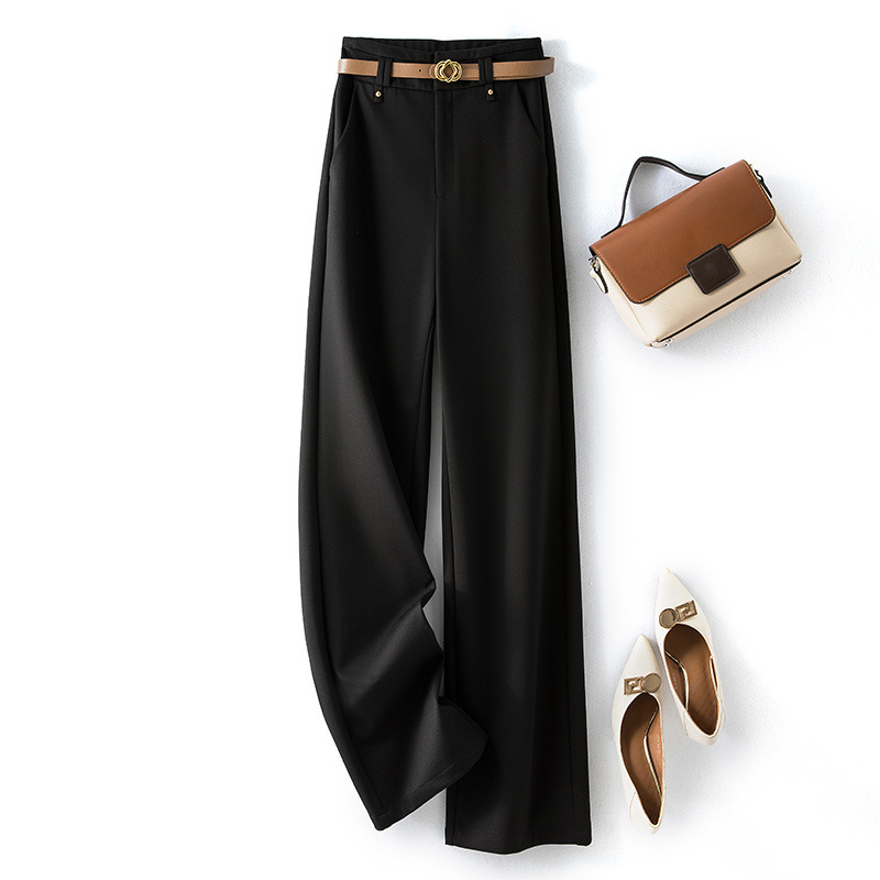 Women's wide-leg pants with an elegant straight-cut design — perfect for both casual and formal autumn looks