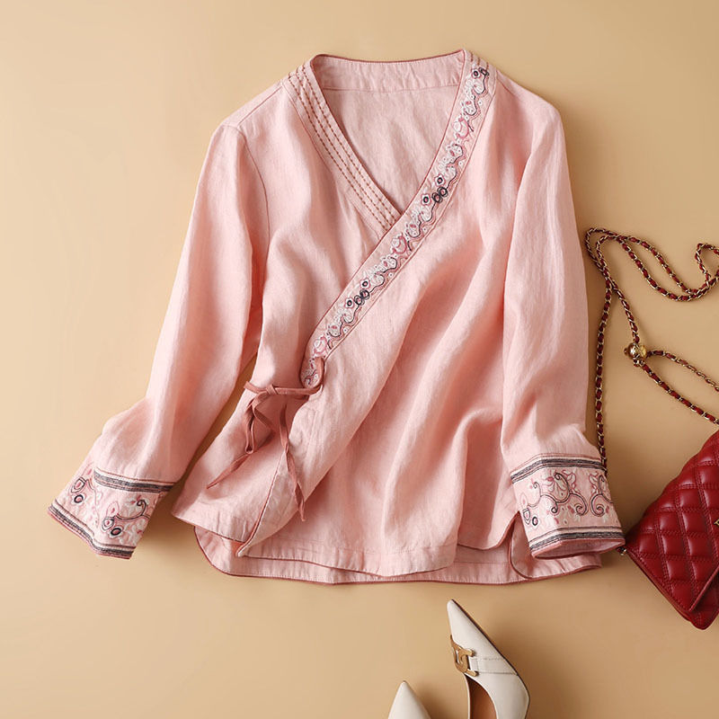 Loose women's blouse made from cotton and linen for a comfortable and elegant look