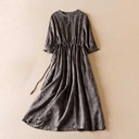 Elegant European-style casual dress with a long silhouette