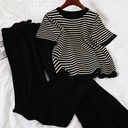 Elegant women's set with a comfortable and modern design, perfect for everyday looks