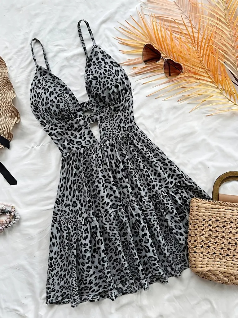 Elegant women's sleeveless dress with a backless design for a chic and modern look