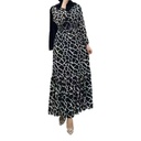 Loose dress with a turtleneck and waist tie for an elegant and comfortable look
