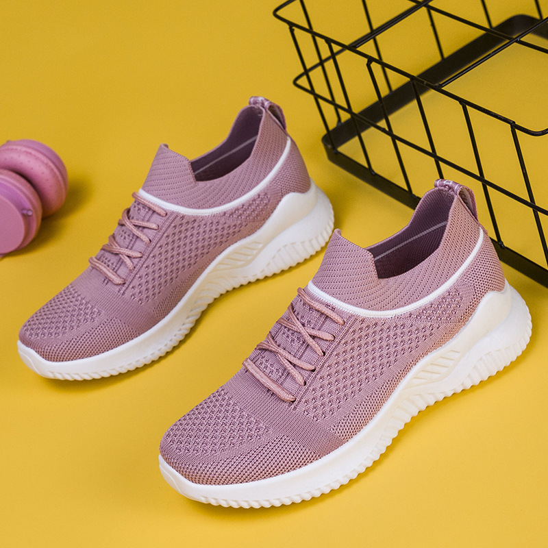 Lightweight women’s breathable mesh running shoes for summer