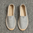 Men’s casual shoes with a handcrafted jute sole