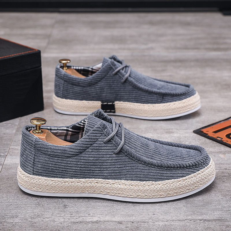 Practical and comfortable casual shoes with an easy slip‑on design and superior breathability