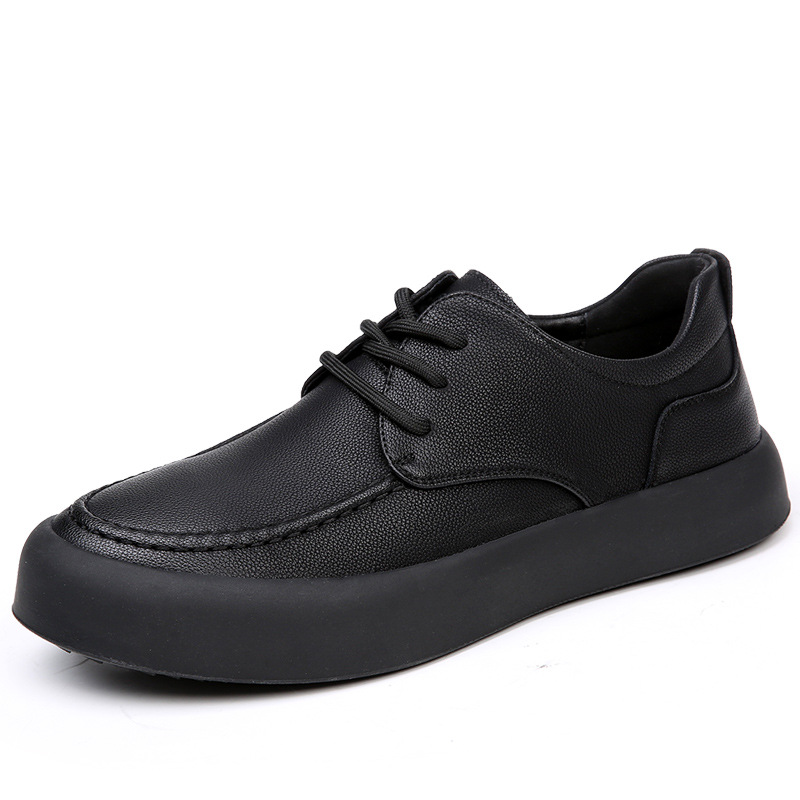 Men’s casual genuine leather shoes featuring a soft, breathable sole