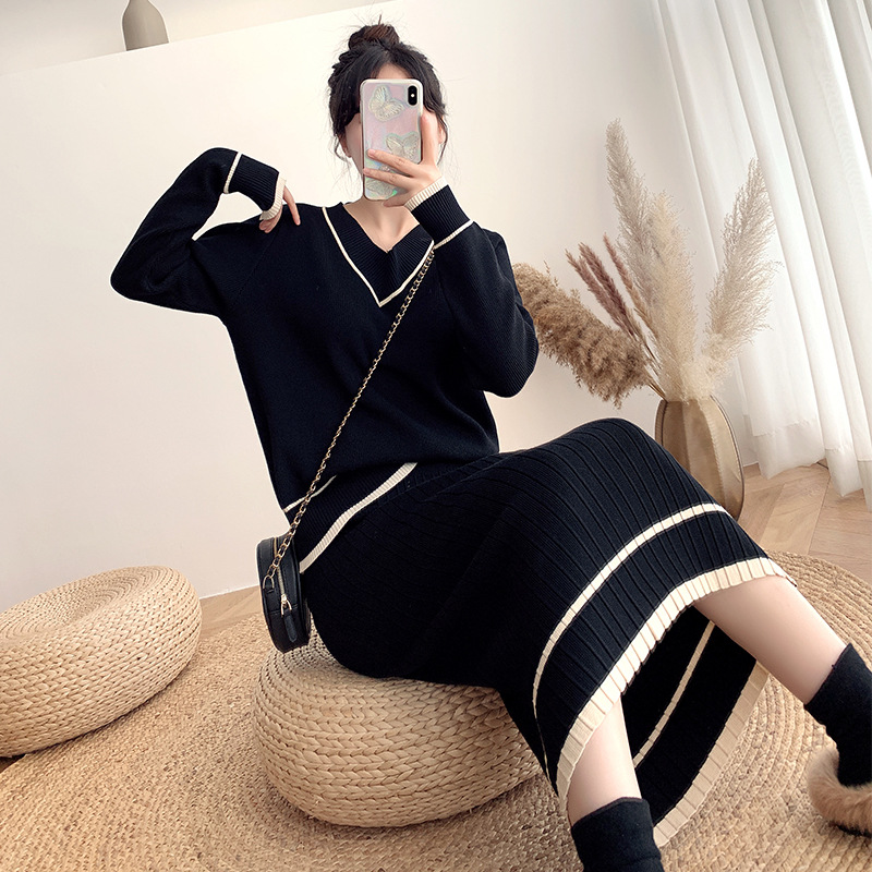 Elegant Korean-Style Set – Knitted Sweater and Skirt