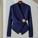 Knitted blouse with an irregular V-neck and fitted waist design, suitable for autumn and winter