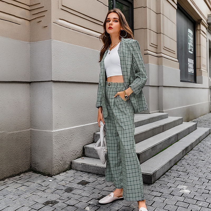 Elegant Professional Two-Piece Street Style Suit