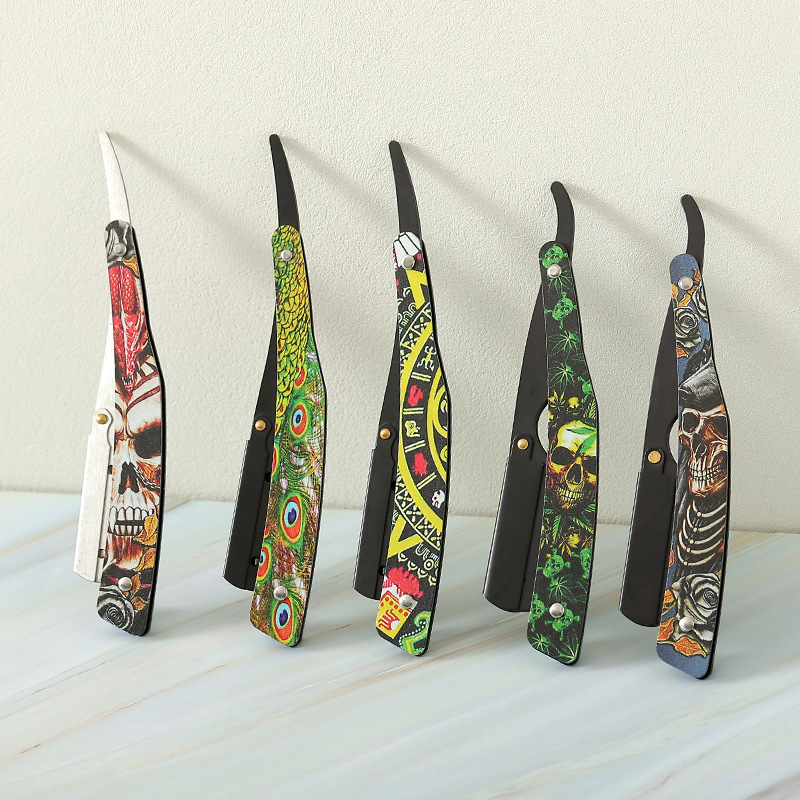 ماكينة حلاقة يدوية بتصميم جمجمة