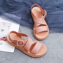 Girls’ Sandals with a Modern, Elegant Design