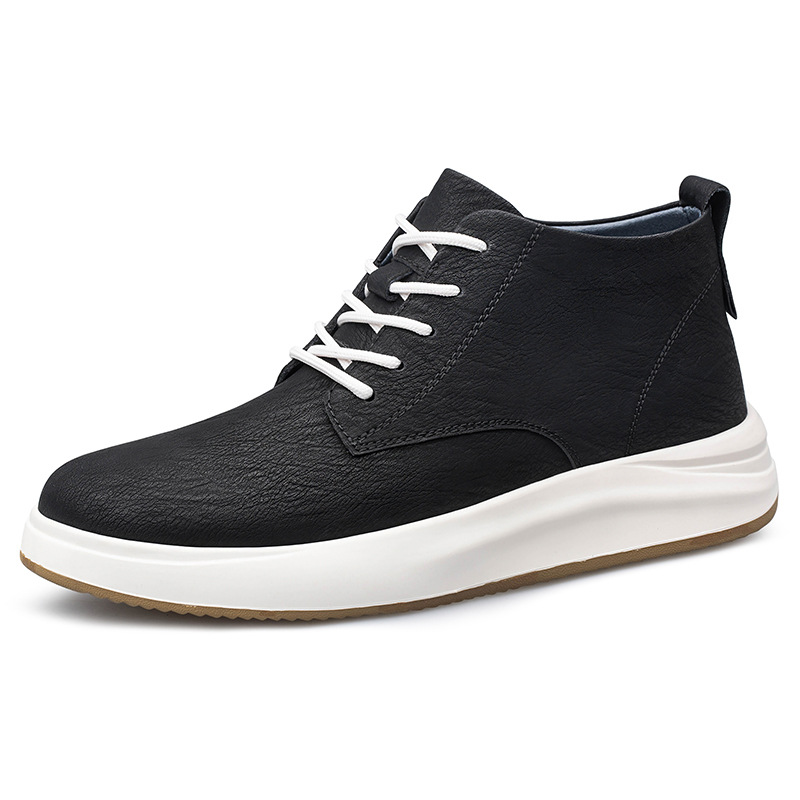 Men’s casual leather shoes with a height-increasing design