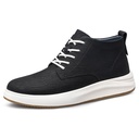 Men’s casual leather shoes with a height-increasing design