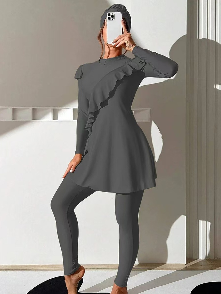 طقم سباحة محتشم للمحجبات مكوّن من قطعتين