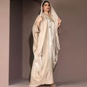 عباءة نسائية من الحرير والساتان اللامع بتصميم عصري جميل وجذاب ترجم
